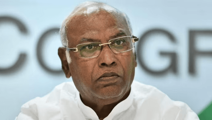“To say in 2023, ‘I will hoist the flag once again in 2024’ is arrogance”, says Congress President Mallick Arjun Kharge taking a dig at PM Modi's I-Day speech