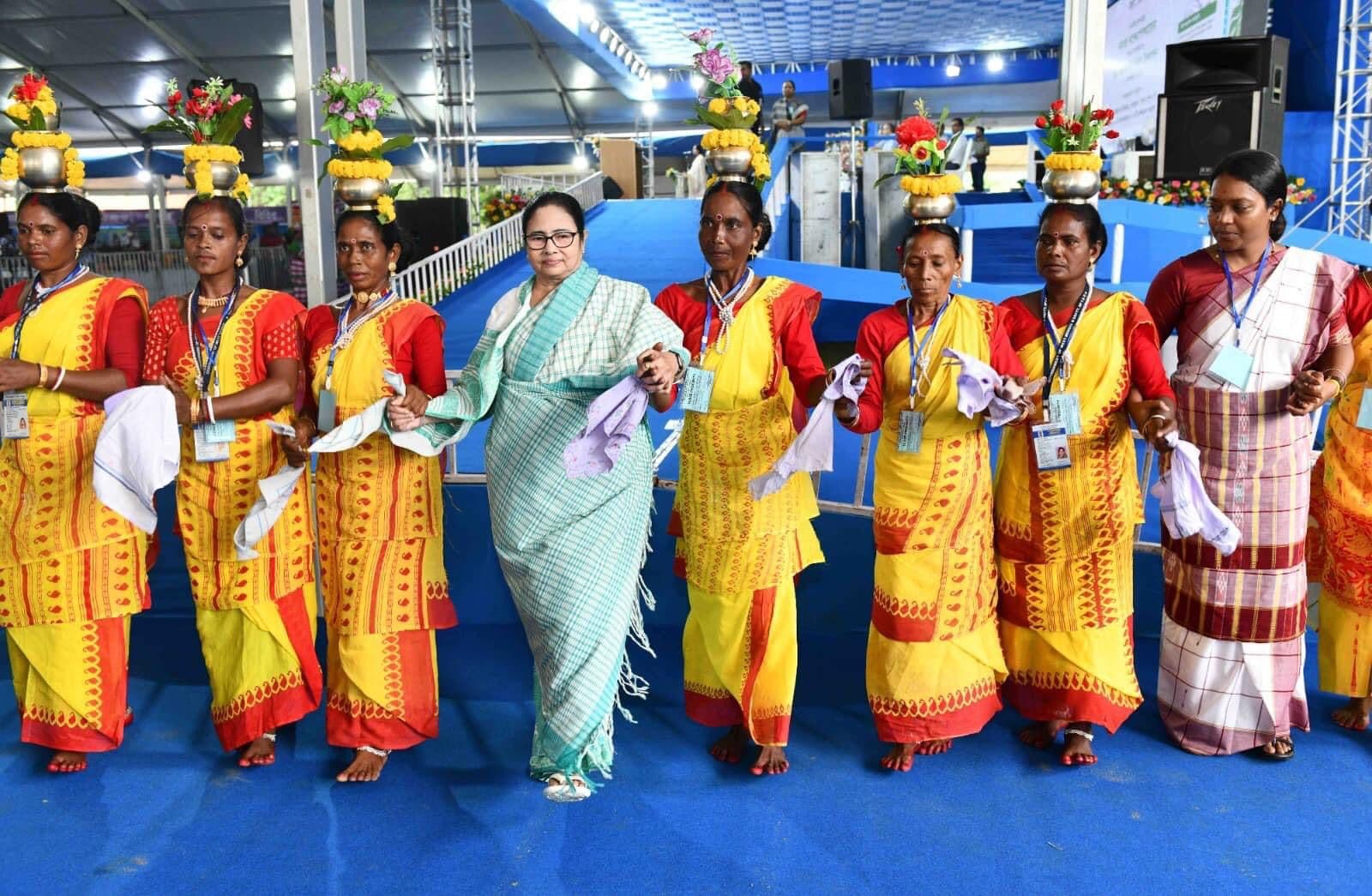 Mamata Banerjee calls out “tukde tukde BJP” for trying to divide Manipur and India; vows to oppose UCC