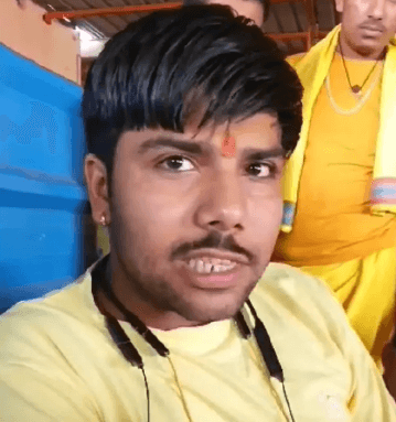 “She was injured and bleeding”, says Ujjain Priest who helped the minor girl allegedly raped, seen knocking on doors, half naked