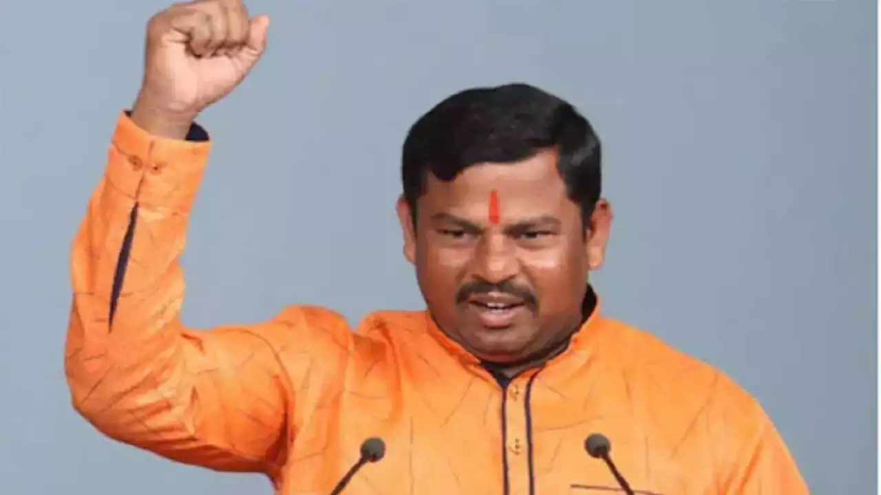 Telangana MLA T Raja Singh who had passed derogatory comments about Prophet Muhammad, reinstated by BJP