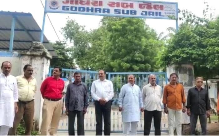 Bilkis Bano Case: 11 convicts surrender at Godhra Jail in compliance with the SC deadline
