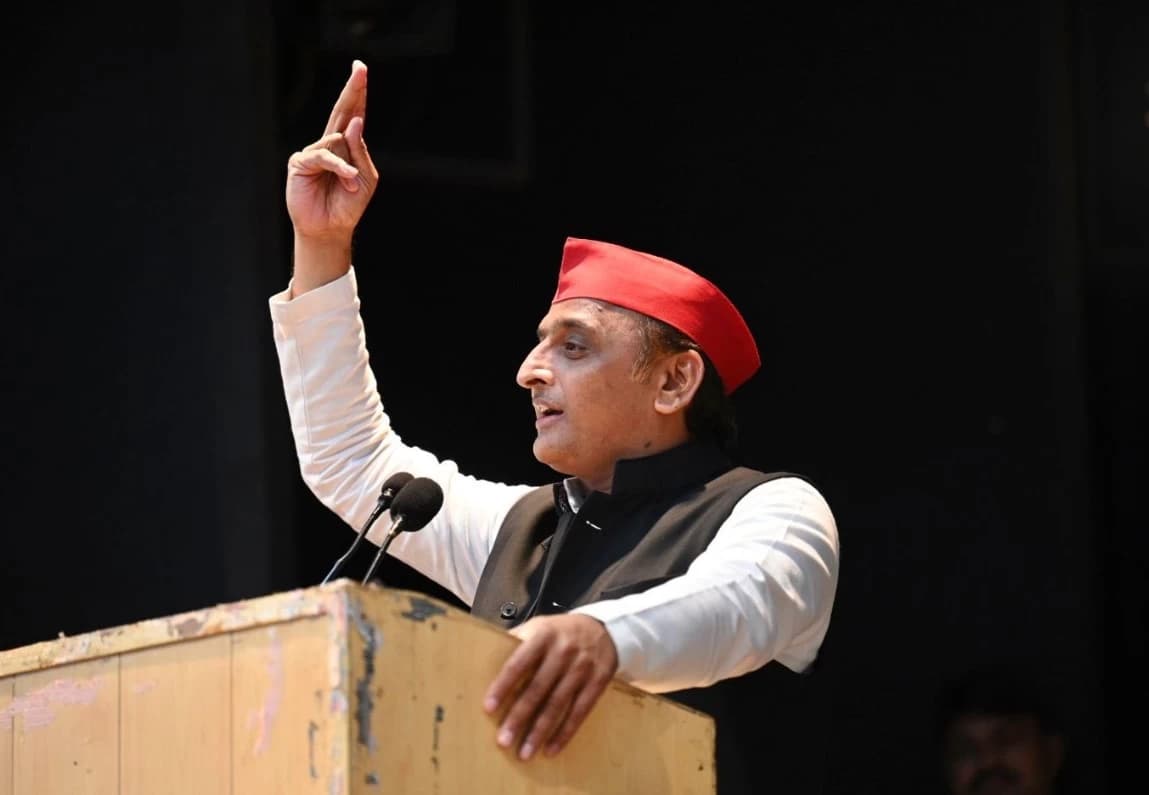 Akhilesh Yadav Claims ‘Shivling’ Lies Beneath Yogi Adityanath’s Official Residence; BJP Condemns Remarks