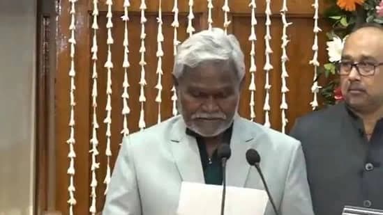 JMM leader Champai Soren takes charge as 7th Chief Minister of Jharkhand, two days after Hemant Soren's arrest