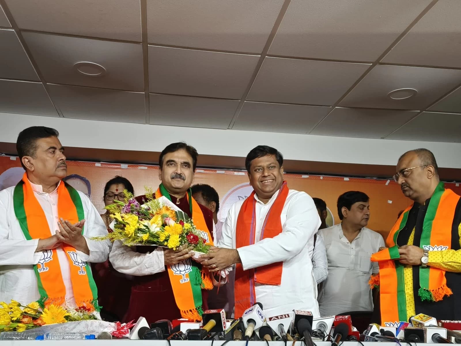 “A new chapter in my life…”: Former Calcutta High Court Judge Justice Abhijit Gangopadhyay joins BJP