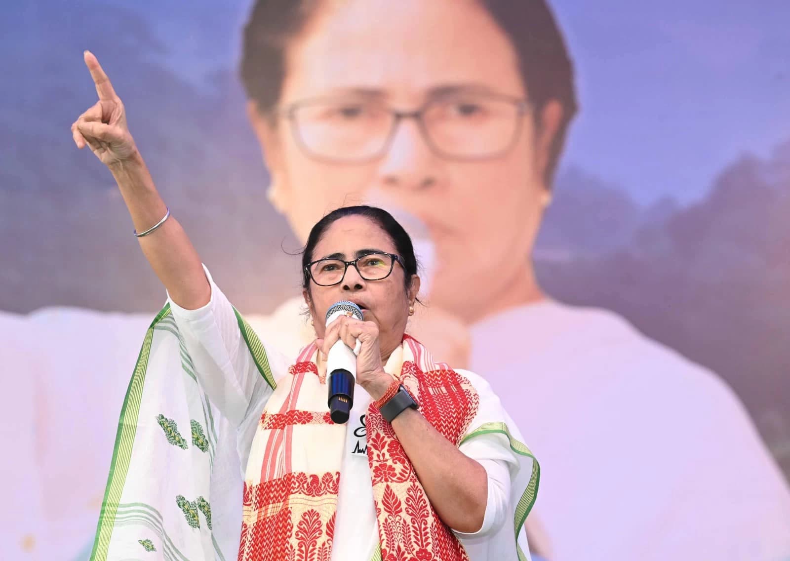 BJP moves Election Commission Against Mamata Banerjee for Alleged Incitement to Violence