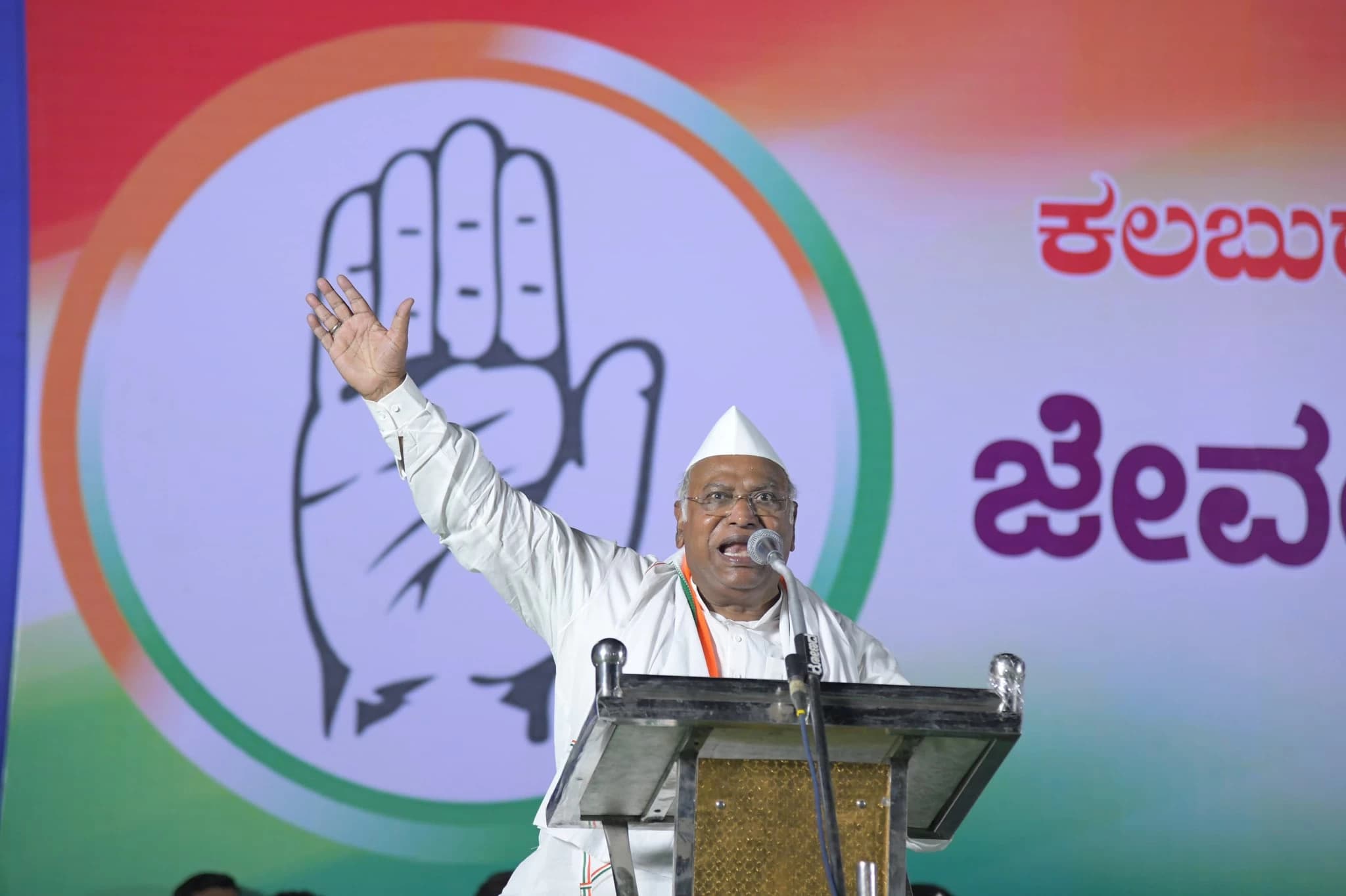 “Make EC accountable…” Congress President Mallikarjun Kharge writes to INDIA opposition parties over discrepancies in the voter turnout data of Phase 1 & 2