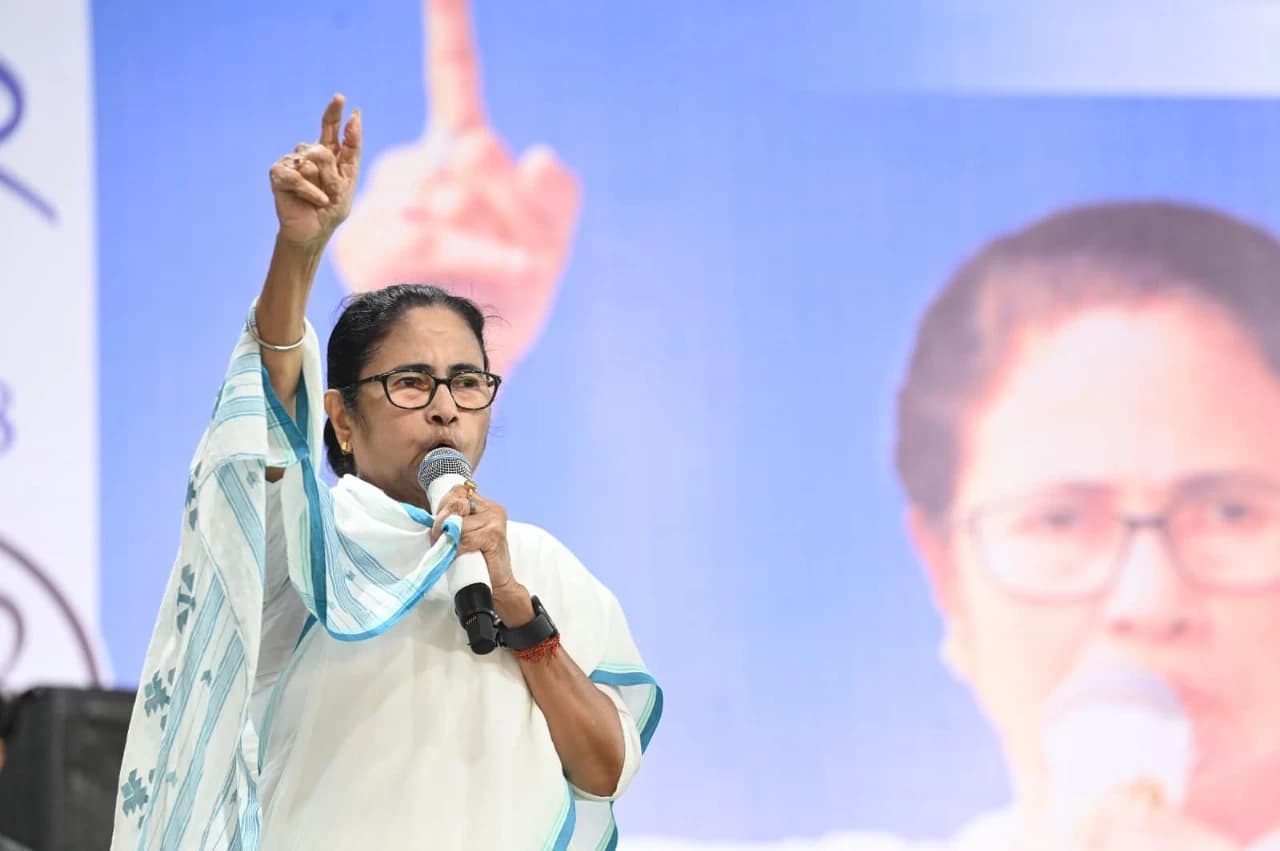 "Narendra Modi, caretaker PM, soon to be ex PM": Claims Mamata Banerjee
