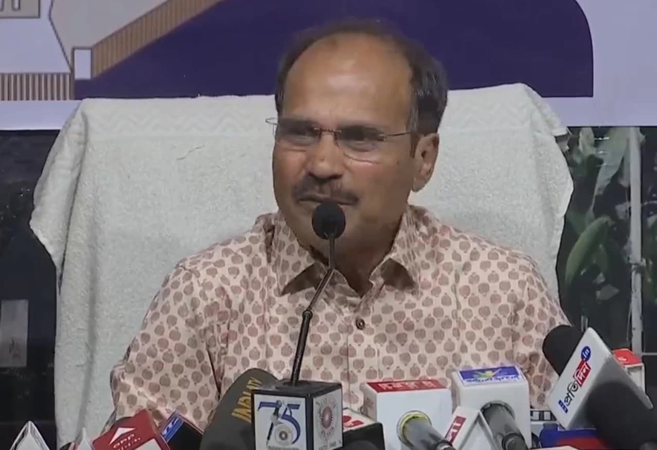 “You are changing sides like Nitish Kumar”: Congress leader Adhir Ranjan Chowdhury lashes out at Mamata Banerjee