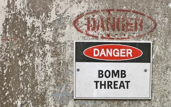 Bomb Threats Rattle Delhi Hospitals; Authorities launch Investigation, Security Heightened