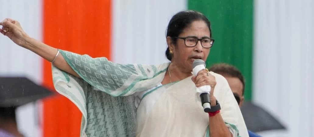 “Our heart aches…” Mamata Banerjee expresses concern over Bangladesh violence, assures shelter to the “helpless”