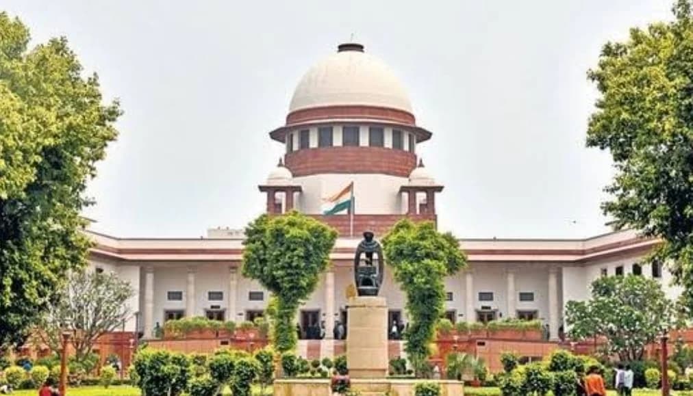 Supreme Court Issues Notice to West Bengal Governor and Union over Bills Dispute
