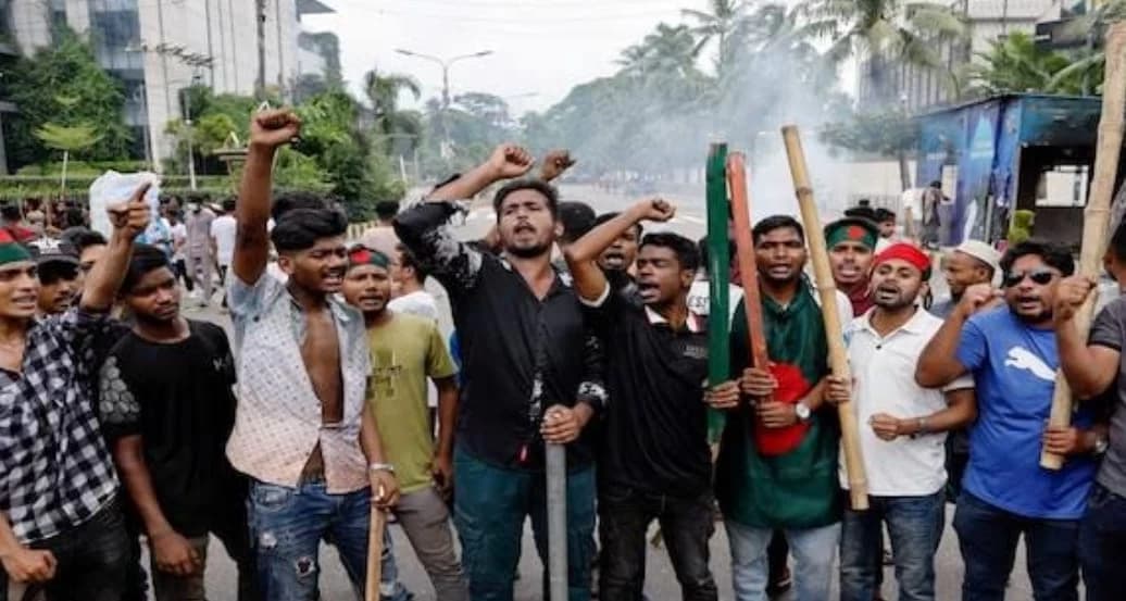 India Evacuates Non-Essential Staff from Bangladesh Amidst Unrest Following Hasina’s Resignation