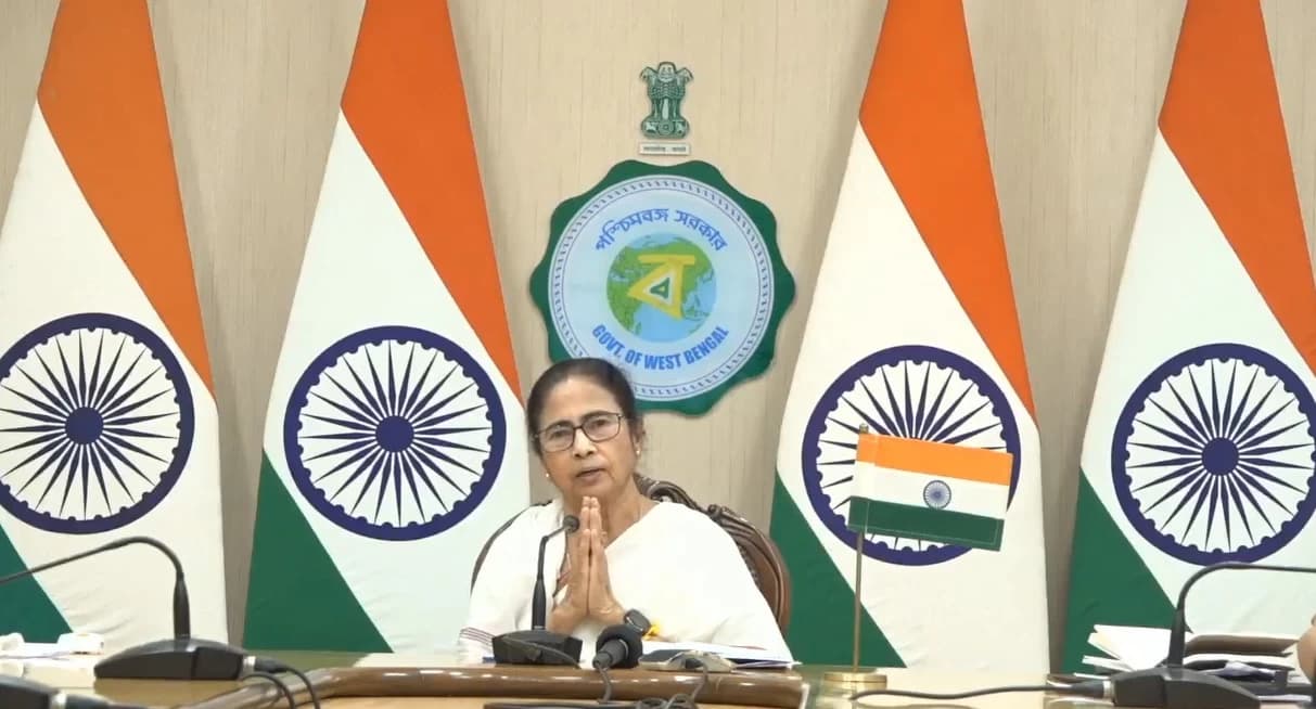 "I am ready to resign…”: Much awaited meeting between Mamata Banerjee and protesting doctors got washed away, courtesy live streaming