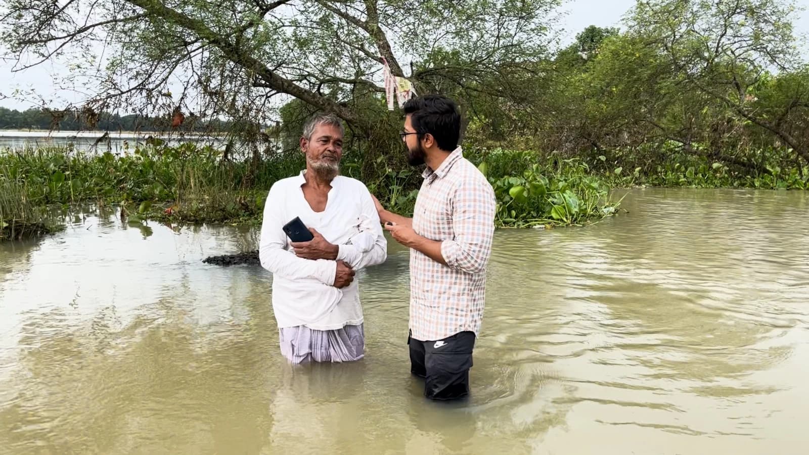 “Washed Away…”: A Son’s Heartbreaking Farewell To His Mother Amidst Bengal Floods
