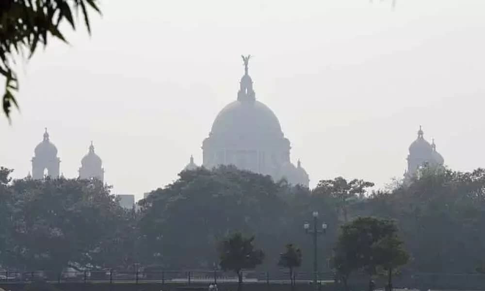 Kolkata's Air Quality Plummets to 'Poor' After Diwali Celebrations