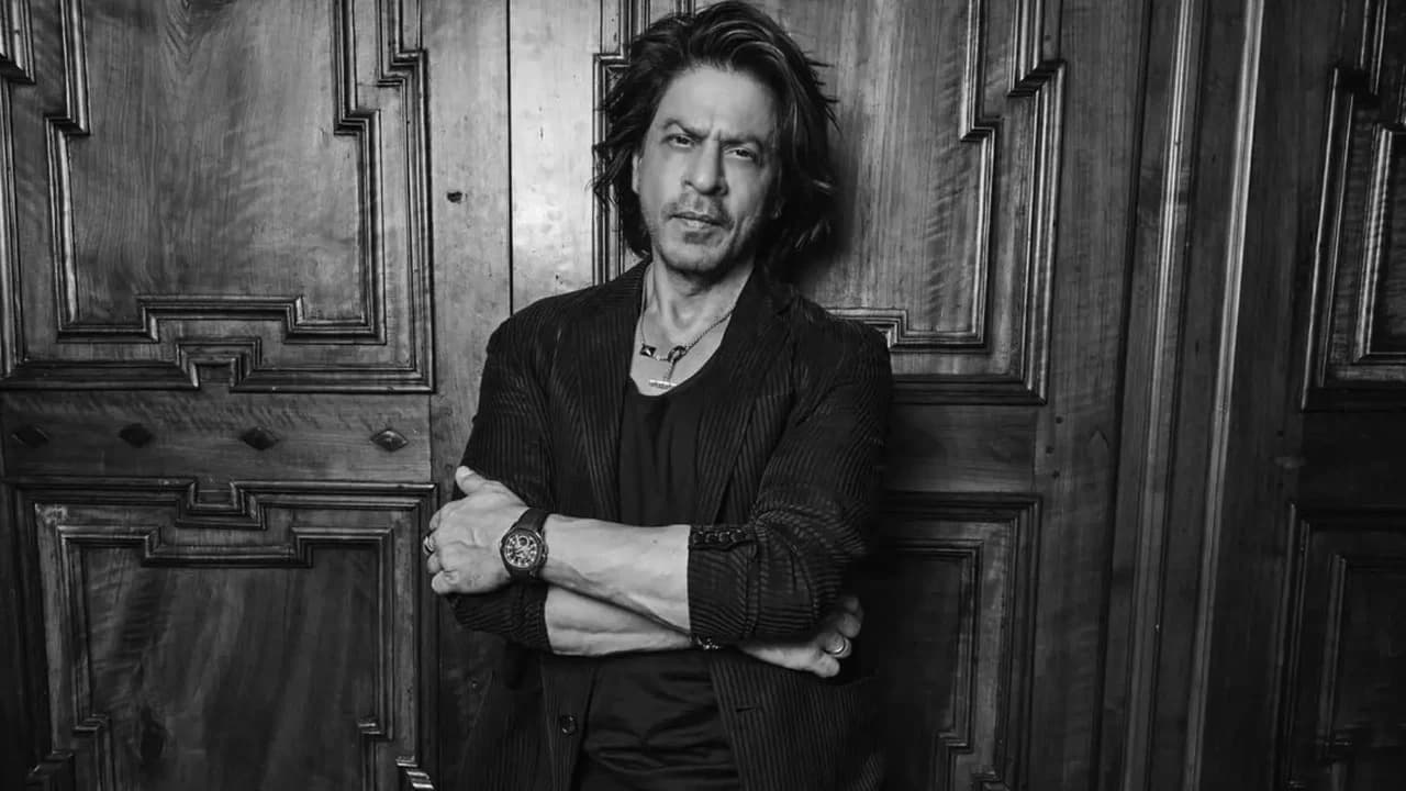 Shah Rukh Khan Receives Death Threat; Mumbai Police Trace Call to Raipur