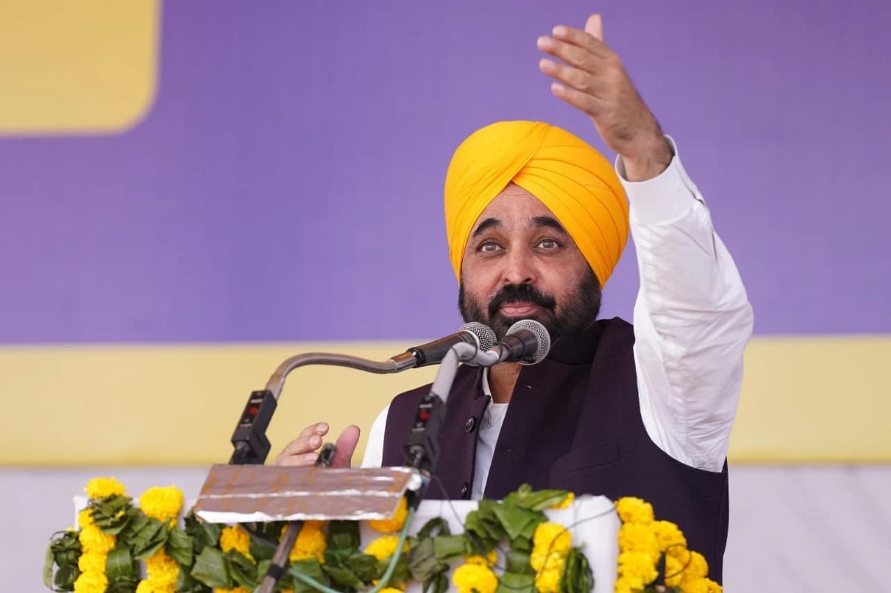 “An unfortunate incident…”: Punjab CM Bhagwant Mann Strongly Condemns Attack on Sukhbir Badal, Orders a Thorough Probe
