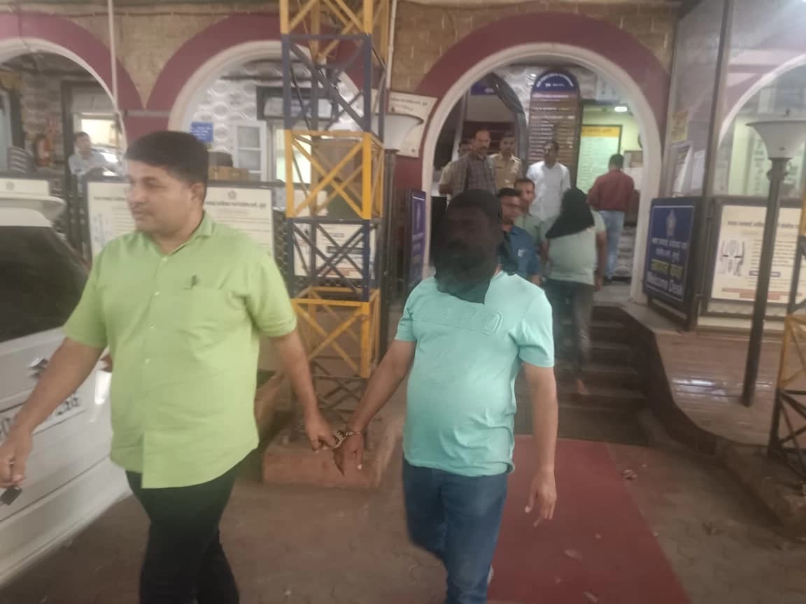 Mumbai Gold Heist: Rs 47 Lakh robbery planned in Mumbai’s Arthur Road Jail, Shooter Still on the Run