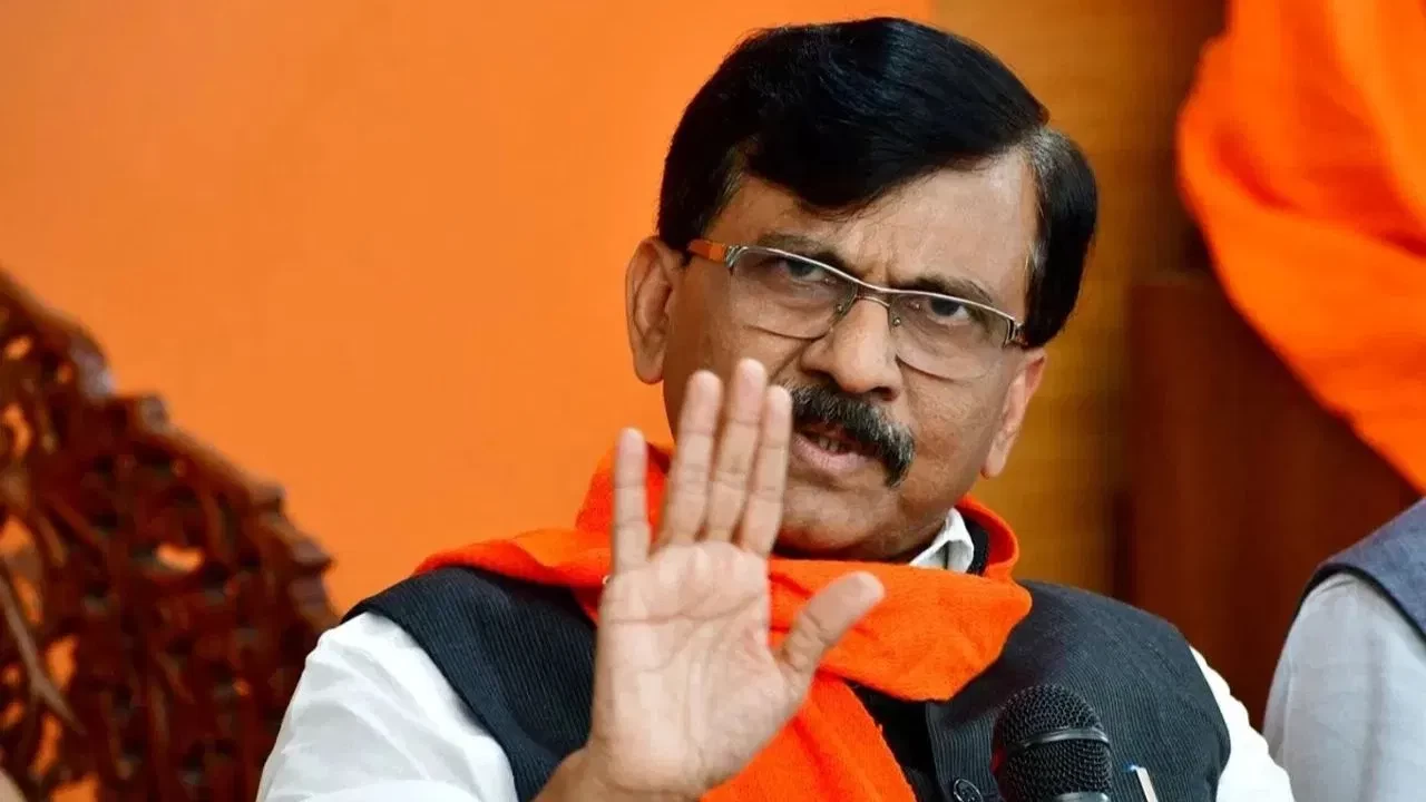 Maha Vikas Aghadi Collapses: Shiv Sena (UBT) Announces Solo Fight Amid Raut's Scathing Attack on Congress