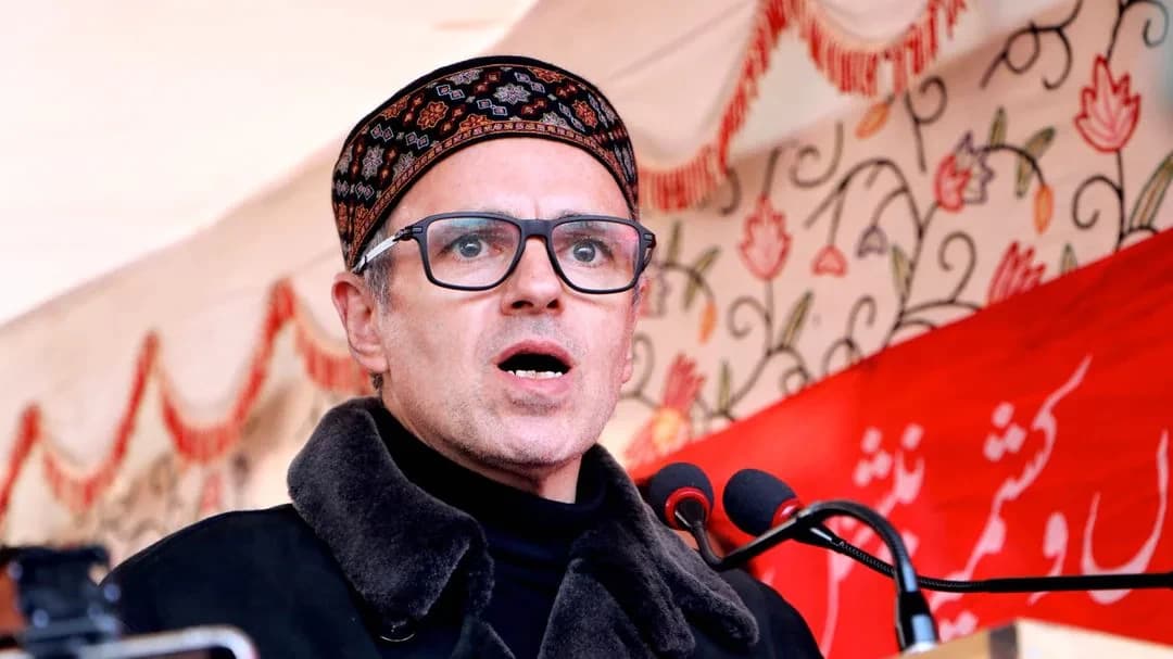 "Aur lado aapas mein...": Omar Abdullah Takes a Jab at Congress and AAP Amidst BJP's Delhi Victory