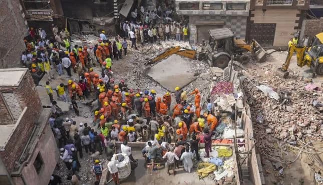 4 Dead, 14 Rescued as Building Collapses in Delhi’s Mustafabad