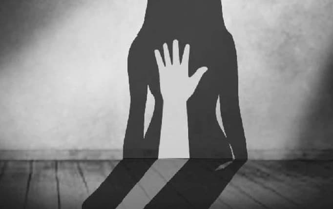 Pune Women Raped by Delivery Agent, Rapist Left a Selfie on Victim’s Phone