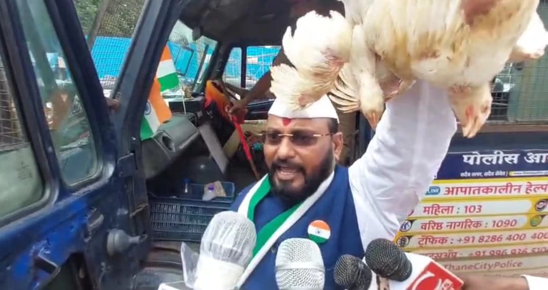 Maharashtra: Chickens in Hand, Protest Erupts in Kalyan Over Independence Day Meat Shop Closure
