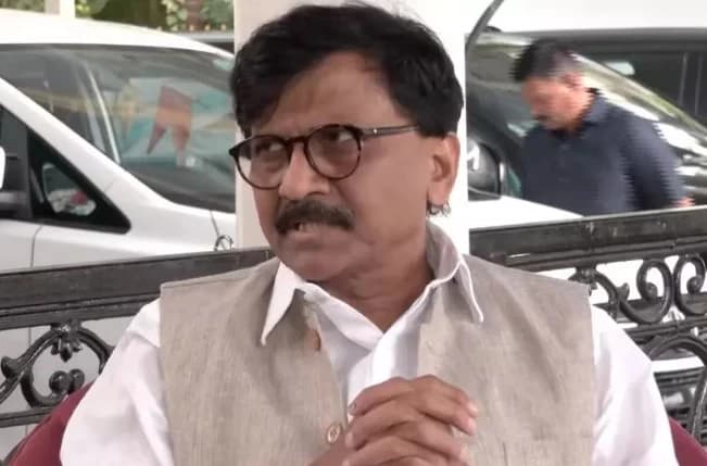MP Sanjay Raut Alleges Mahayuti Govt Coffers Empty, Urges Centre for Immediate Flood Aid to Marathwada