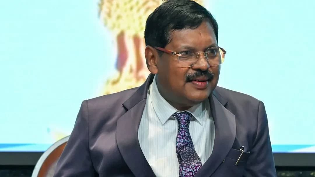 SCBA Terminates Advocate Rakesh Kishore’s Membership after Attempted Shoe Attack on CJI Gavai