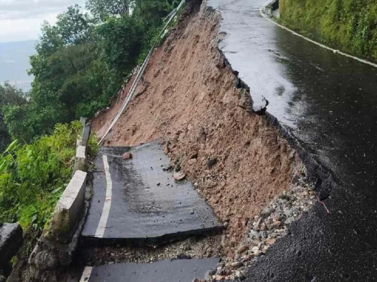 19 killed as massive landslide devastates Darjeeling, Dudia bridge collapses; Rescue Ops Underway