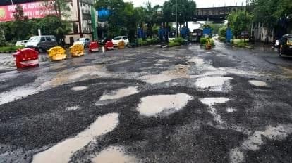 Bombay High Court Orders Rs 6 Lakh Compensation for Pothole Deaths, Holds Civic Bodies Accountable