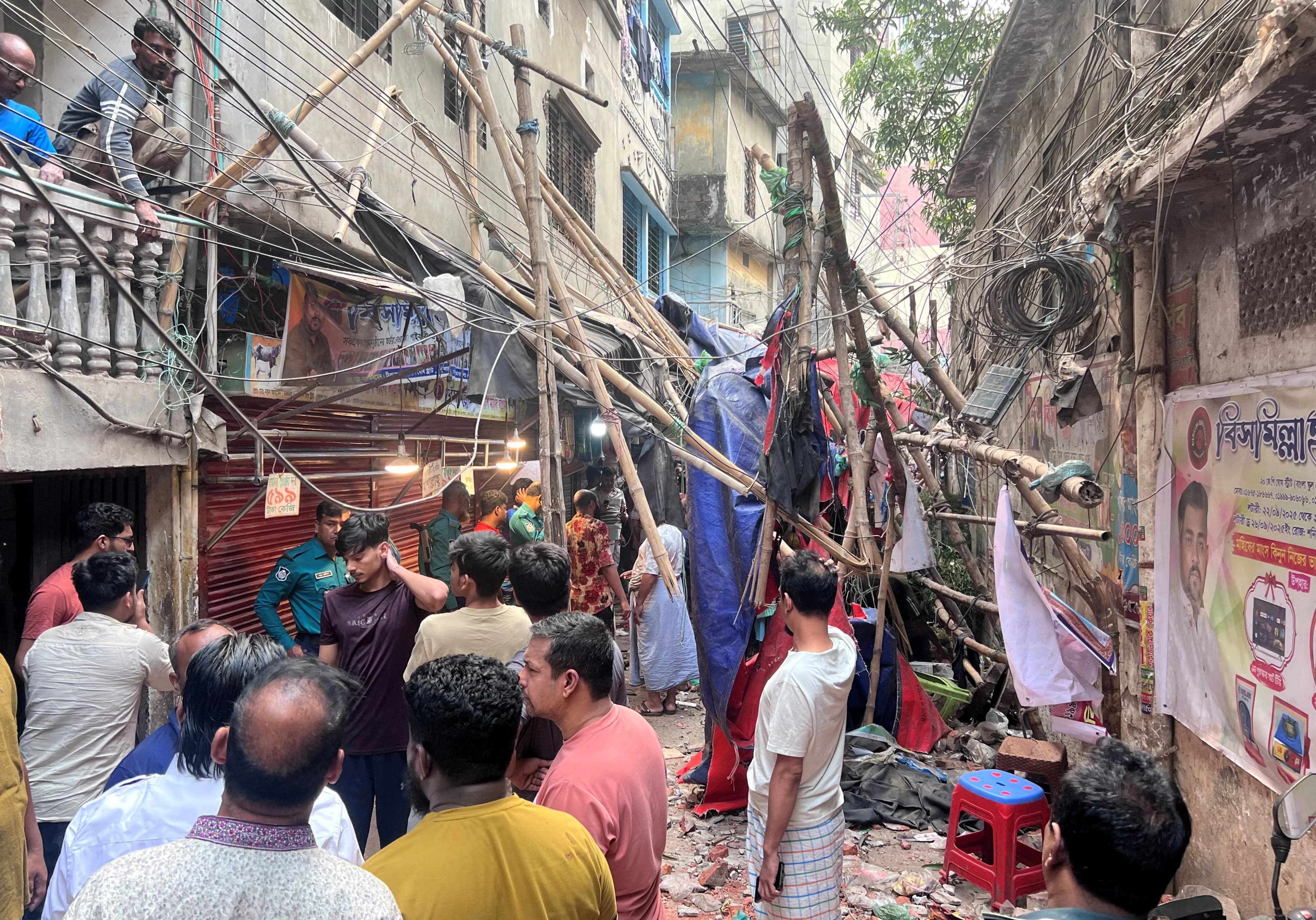 Six Dead as 5.7-Magnitude Quake Jolts Central Bangladesh