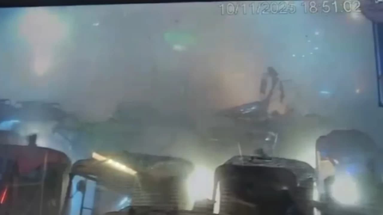 Shocking CCTV Footage Captures Blast Near Delhi's Red Fort, Probe Uncovers Terror Links
