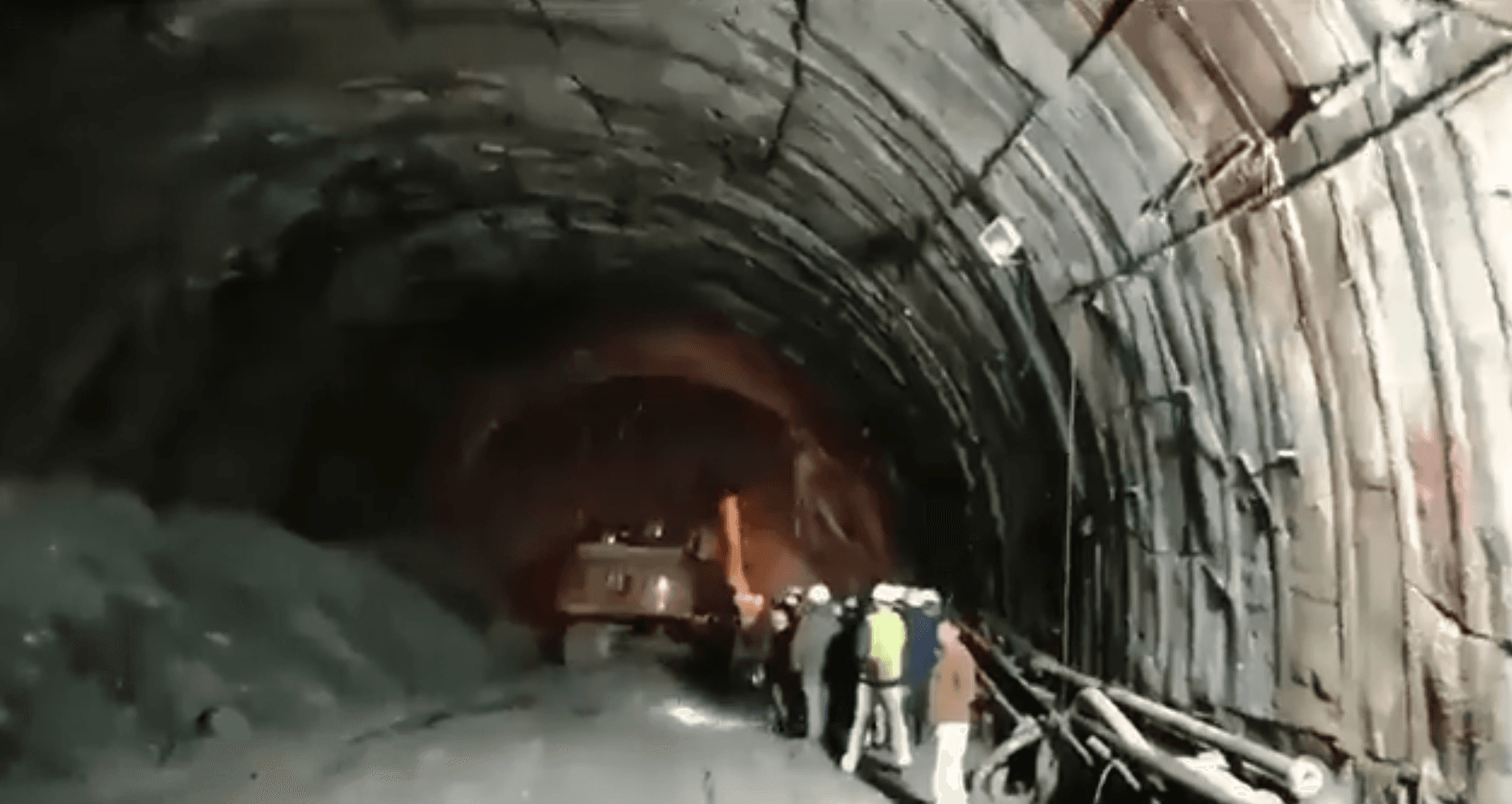 ‘Some big news may be received tonight or tomorrow morning’; Rescue teams make headway in efforts to save the 41 workers in Uttarakhand Tunnel Collapse