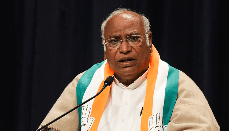 “Brazen waste of taxpayers’ money”: Mallikarjun Kharge criticizes the Union Government over the installation of selfie booths at railway stations