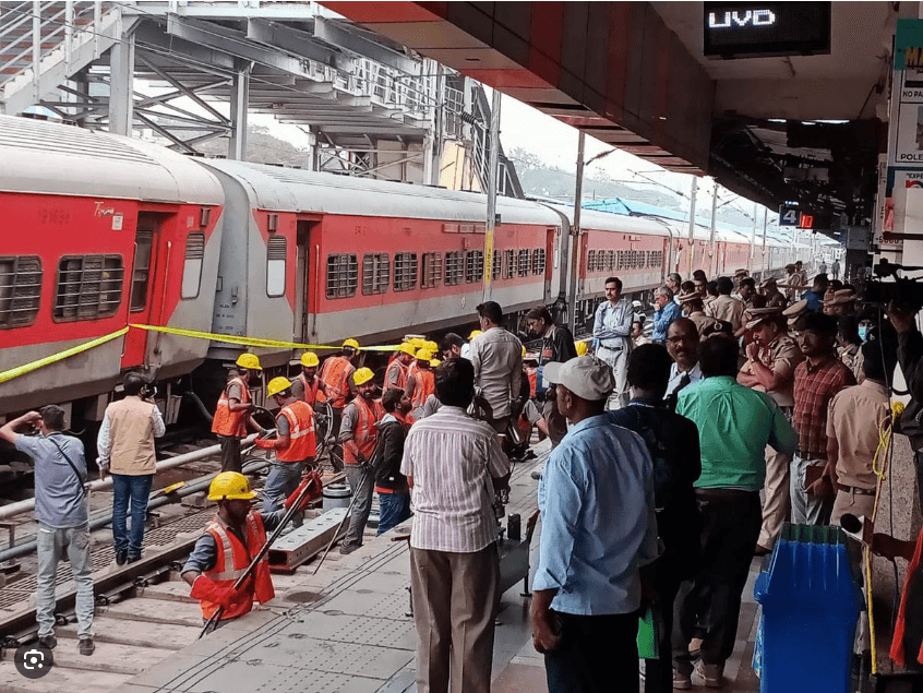 5 injured after coaches of the Charminar Express train derailed in Hyderabad