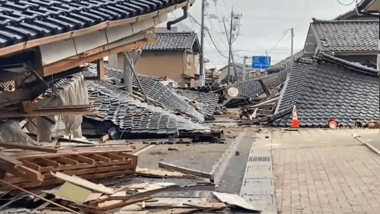 Japan earthquake: Death toll rises to 30, several feared to be trapped; tsunami warnings lifted