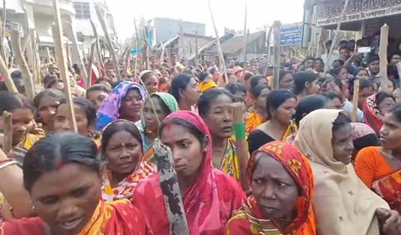 Bengal’s Sandeshkhali on the boil for over 72 hours; Political blame game ensues after villagers attack the houses of TMC leaders