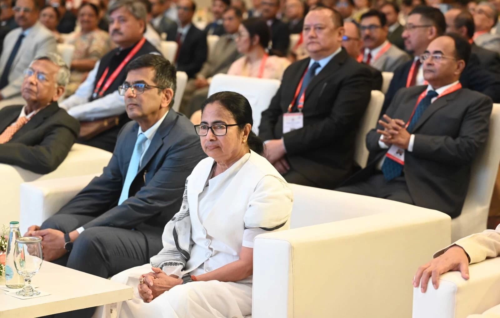 “Judiciary should be free of Political Biases…” Mamata Banerjee appeals before the CJI and top legal luminaries