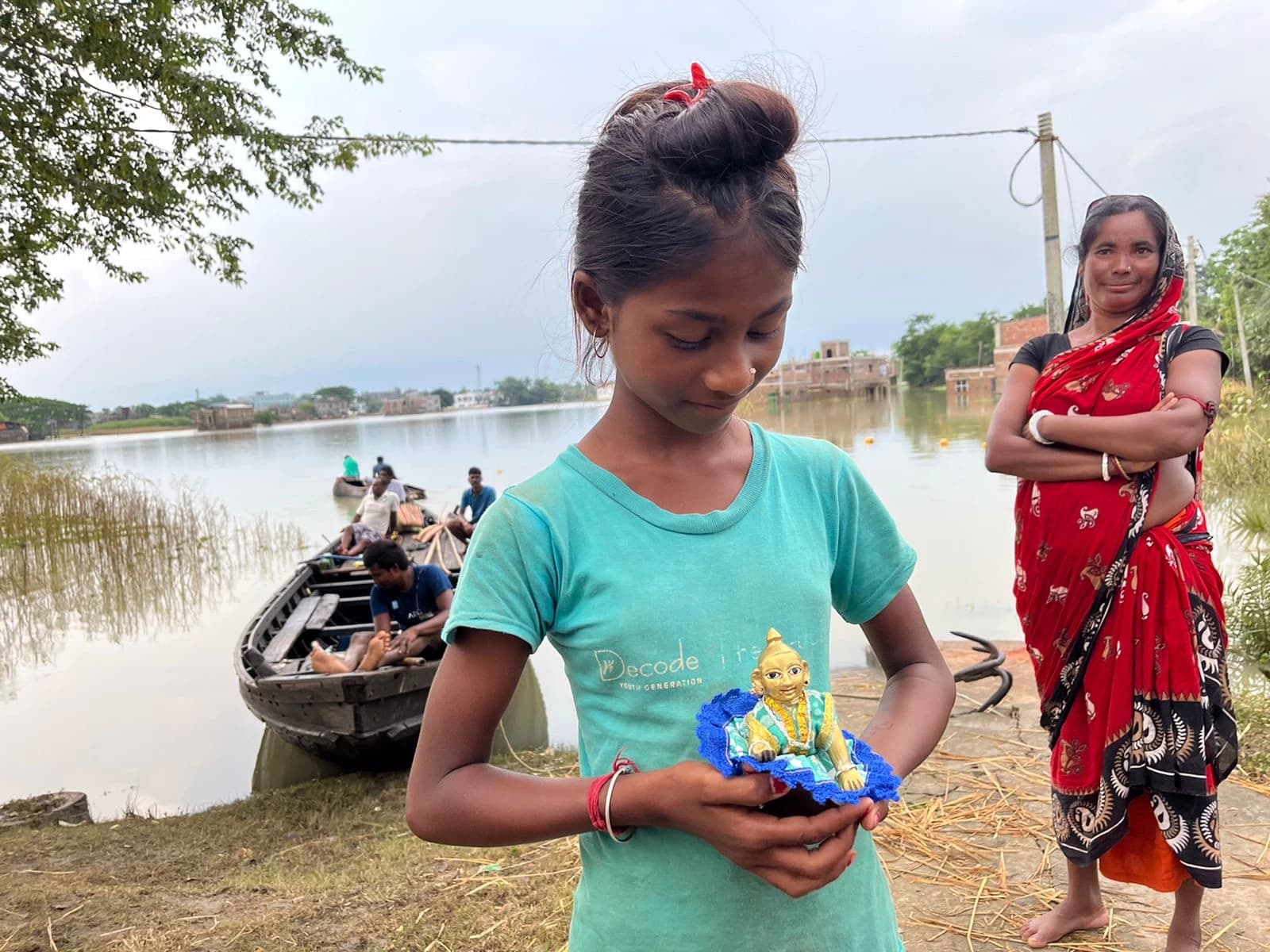 Bengal Floods: “If I'm homeless now then so is Gopal…” Heart wrenching story of human suffering from a relief camp