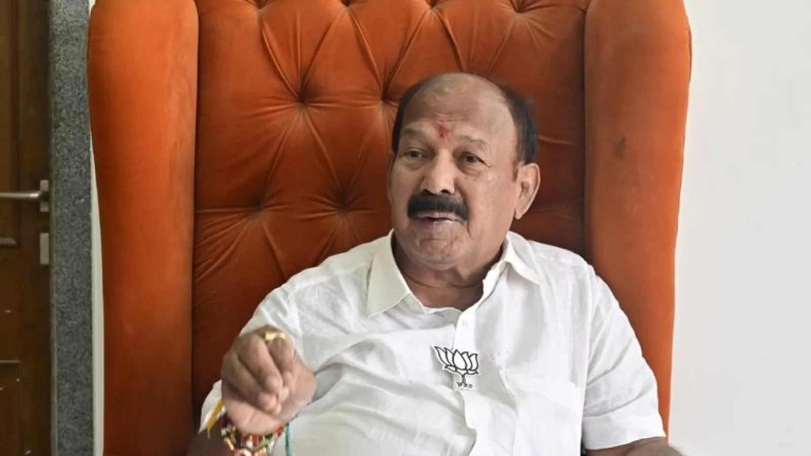 Kalidas Kolambkar Sworn in as Pro-Tem Speaker Ahead of Maharashtra Assembly's Special Session