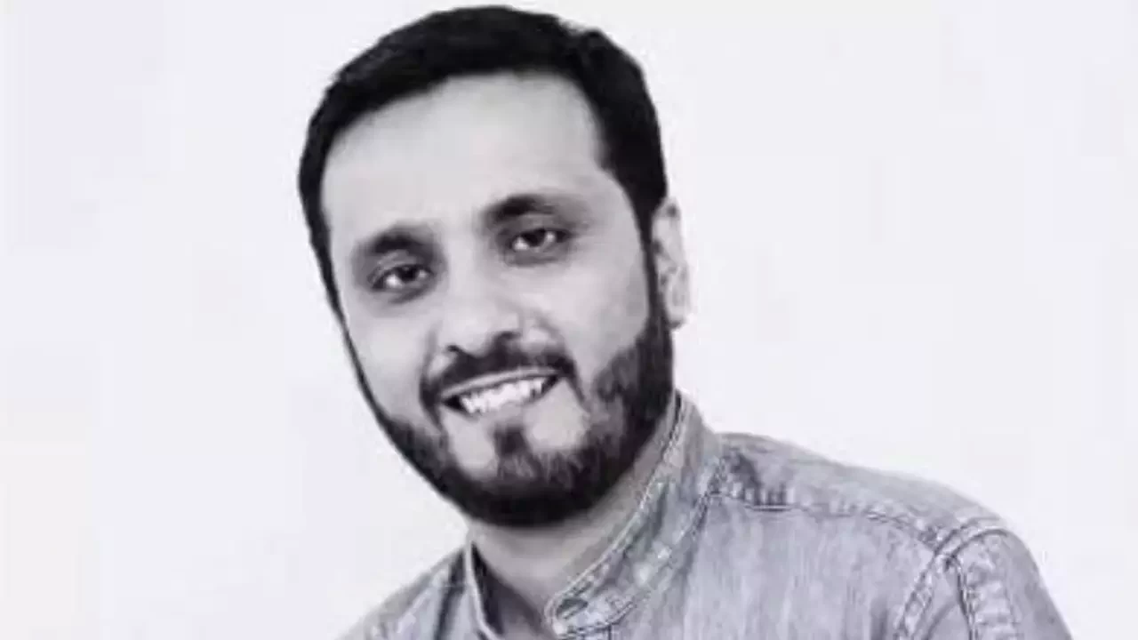Delhi Cafe Owner Dies by Suicide Amid Divorce Battle, Leaves Behind 54-Minute Video Suicide Note