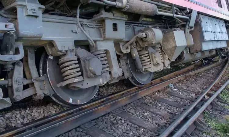 Five Coaches of Puducherry-Bound Train Derail Near Villupuram, No Injuries Reported
