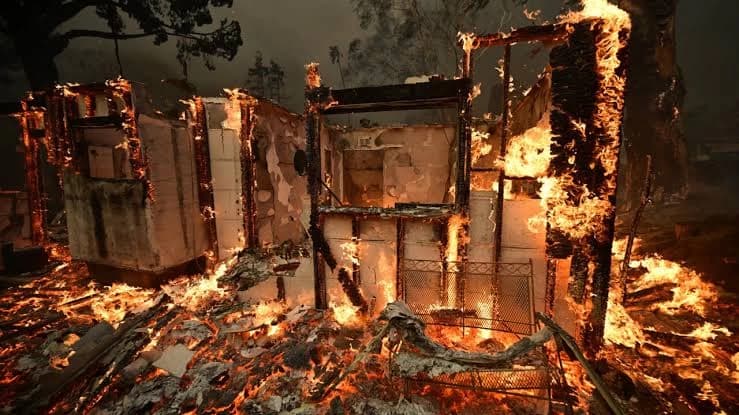 Death Toll Rises to 10 as Wildfires Ravage Los Angeles, Thousands of Homes Destroyed