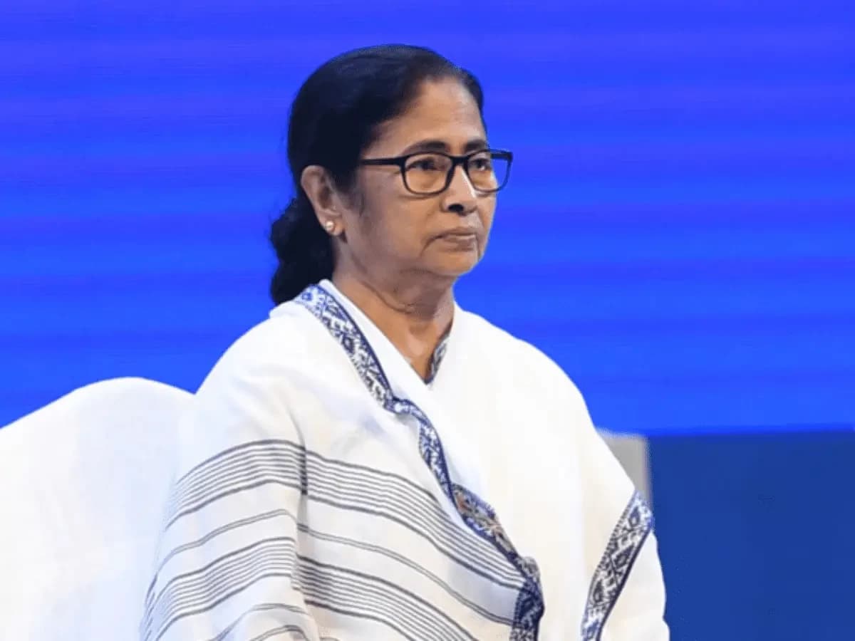 Mamata Banerjee Announces Salary Hike for Senior Resident Doctors and Interns