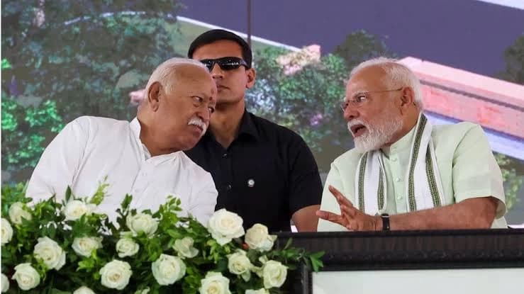 PM Modi Visits RSS Headquarters, Hails Sangh as the "Banyan Tree" of India’s Culture