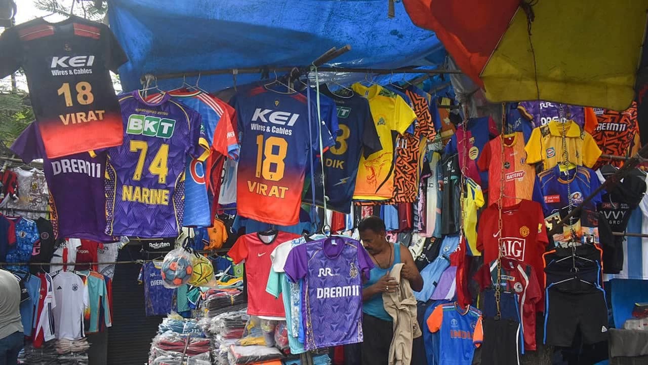 Security Manager Booked for Theft of IPL Jerseys Worth ₹6.52 Lakh from BCCI Office