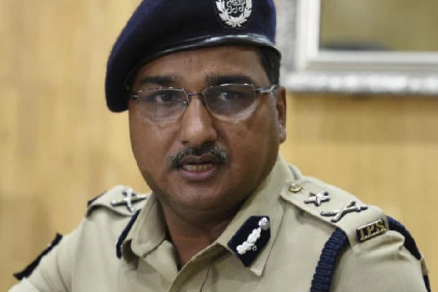 "No Malicious Intention…": Calcutta HC Drops Contempt Case After Ex-CP Vineet Goyal Apologises for Naming RG Kar Victim