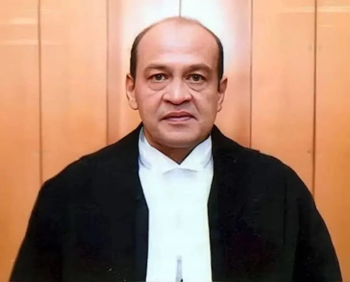 “Unfair, incomplete…”: Justice Yashwant Varma Challenges Impeachment Report in Supreme Court; Denies Role in Cash Recovery