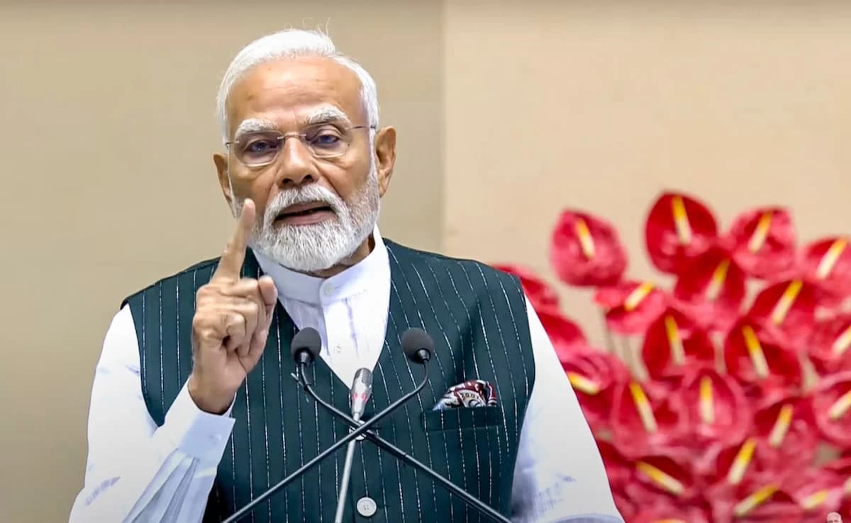 PM Modi Hails GST Reforms as 'Savings Festival' in National Address, Calls it Era of Affordable Essentials
